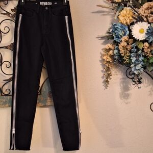 Rewash Black Skinny Jeans with Zipper Metallic Accents down Legs. NWOT Size 1R